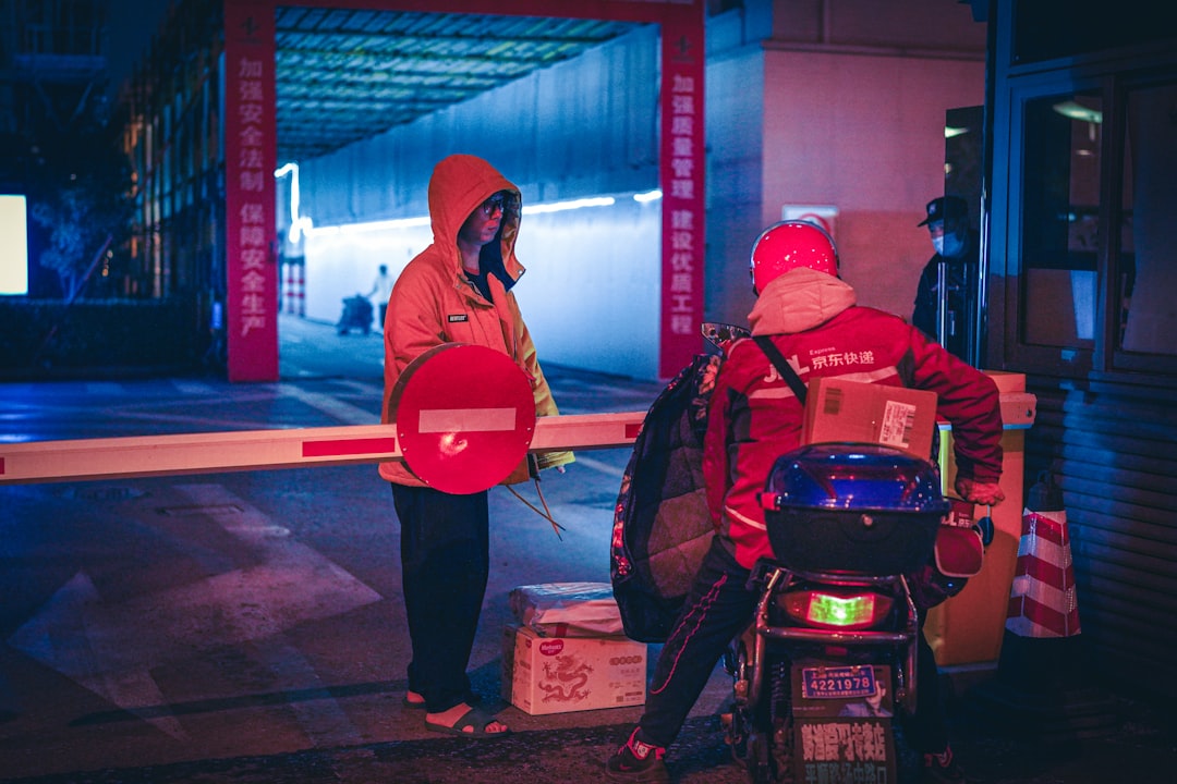 Photo volunteer crisis